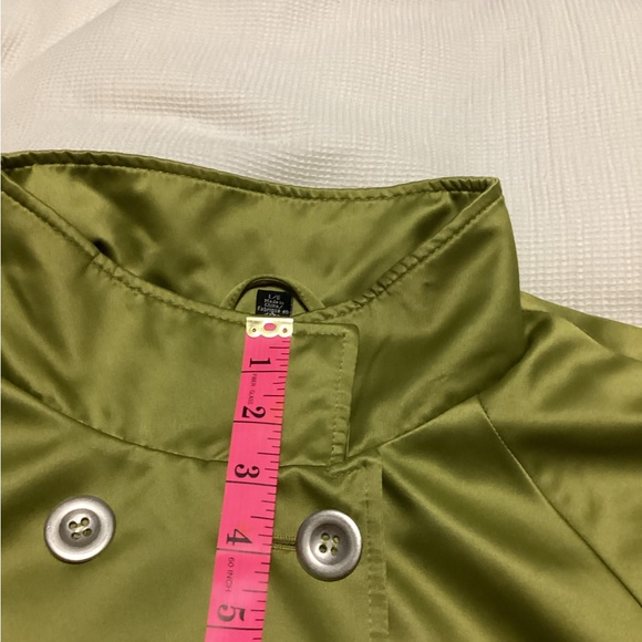 Preloved Guillaume  coat in a beautiful chartreuse green. - Picture 11 of 11